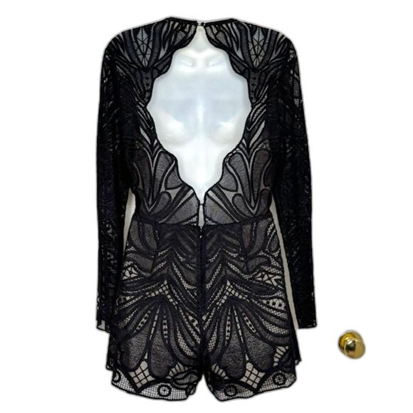 REVOLVE SAYLOR BLACK LACE RYANN ROMPER OPEN BACK SIZE MEDIUM - Picture 9 of 14
